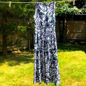 Floral maxi with front slits and POCKETS